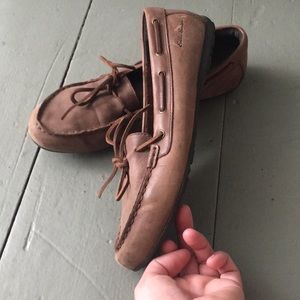 Eddie Bauer Leather Moc in Oak, Size 9.5, Like New